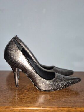 Joey Snakeskin Metallic Heels  (8.5)